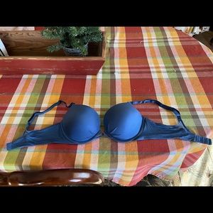 Like New: Victoria’s Secret Bra 36C